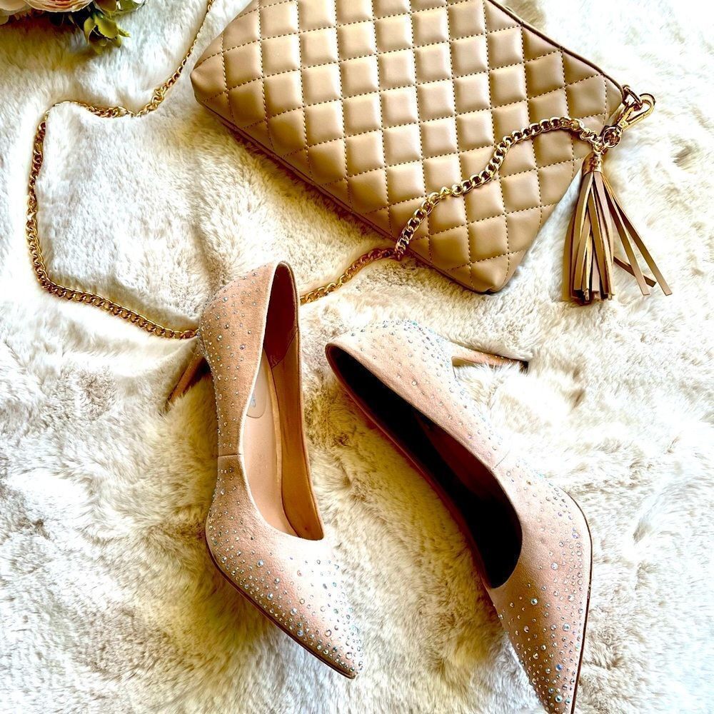 ♥️ Size 9 iridescent embellished suede pumps/heels, PRICE FIRM.